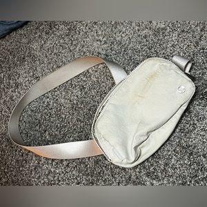 Everywhere Belt Bag - guc